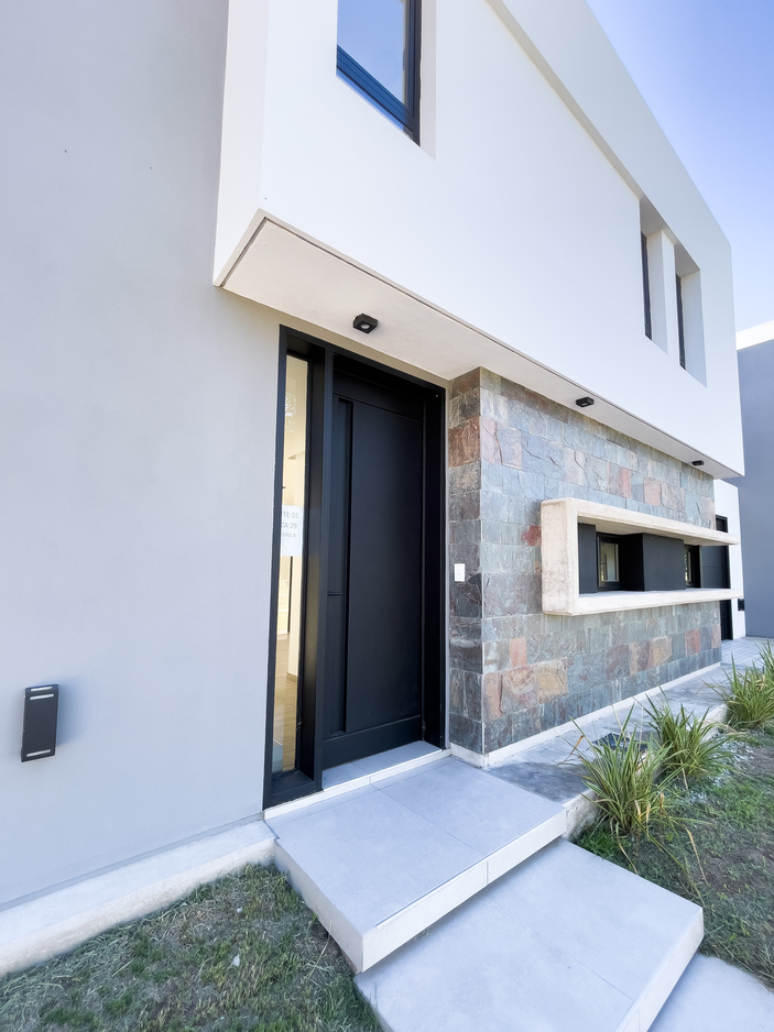 VENTA – Greenville 2 – dúplex de 3 dormitorios a estr...