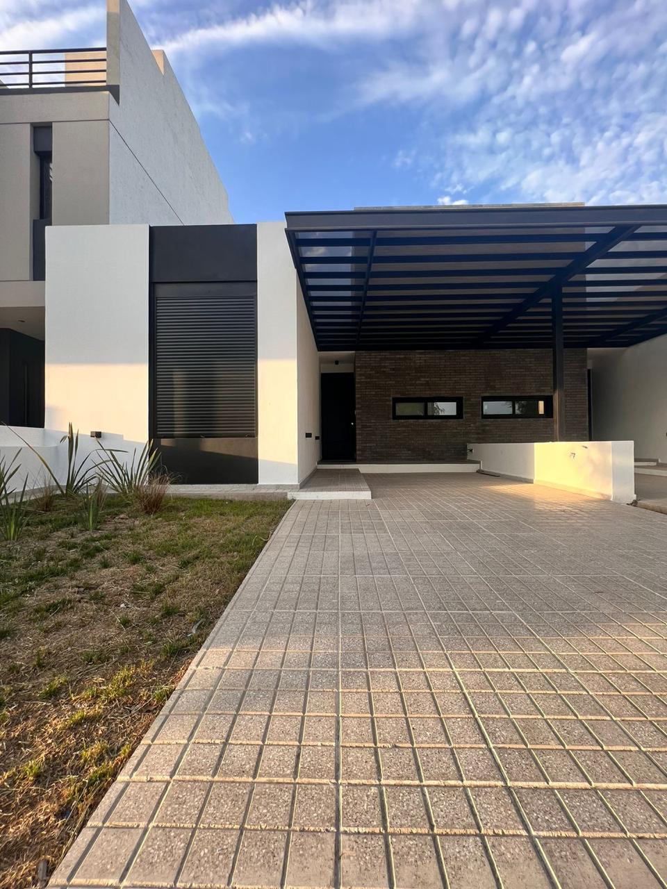 Venta! Dúplex de 2 dormitorios planta baja en GREENVILLE 2